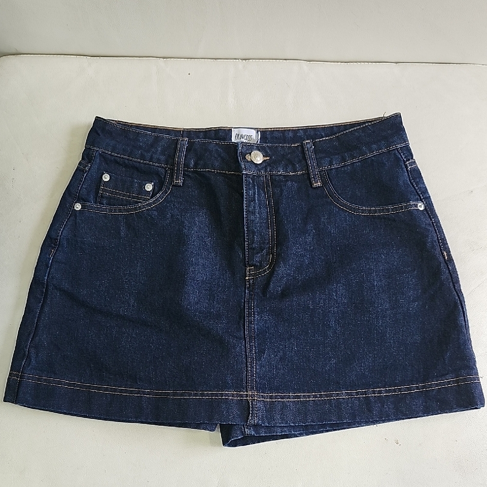 Women’s Dark Blue Denim Jean Shorts - Classic Casual by